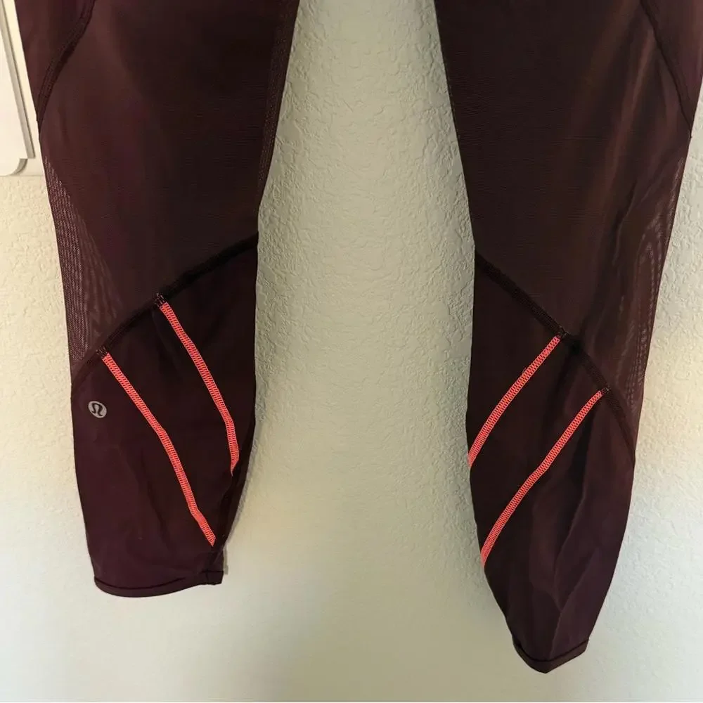 Lululemon All Meshed Up 7/8 Tight Legging Bordeaux Drama / Flash Light Size 4